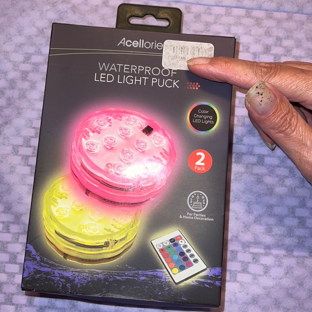Waterproof led light puck